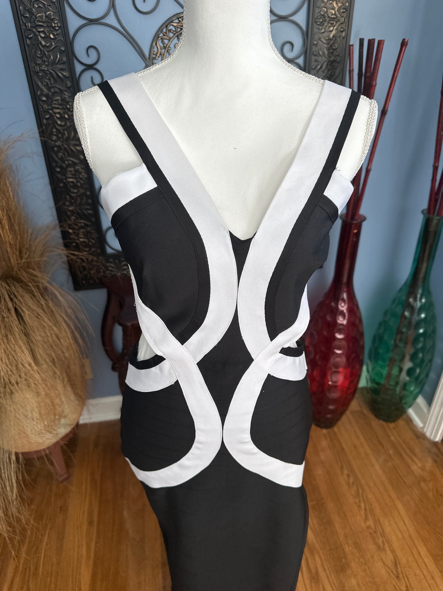 Black white body con Dress